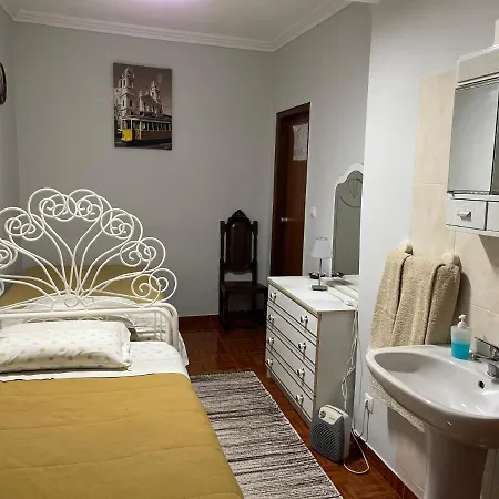 Πανσιόν Residencia Do Norte 3*